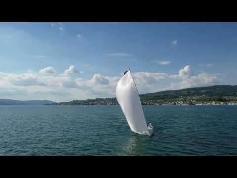 Video: Jack Všetkých Obchodov: Esse 330 V Teste YACHT