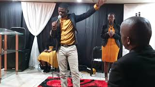 Ozayo Ndamase - IZIDALWA EZIKHOYO