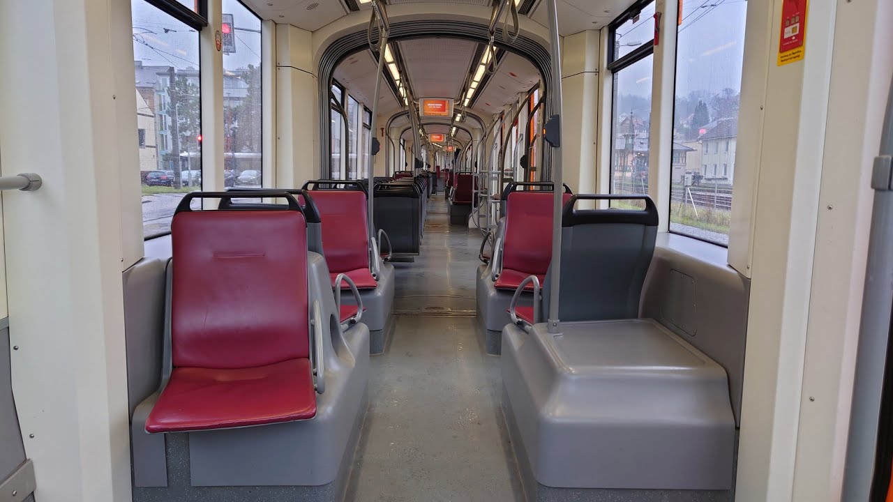 Straßenbahnlinie 4: Schloss Traun - Landgutstraße