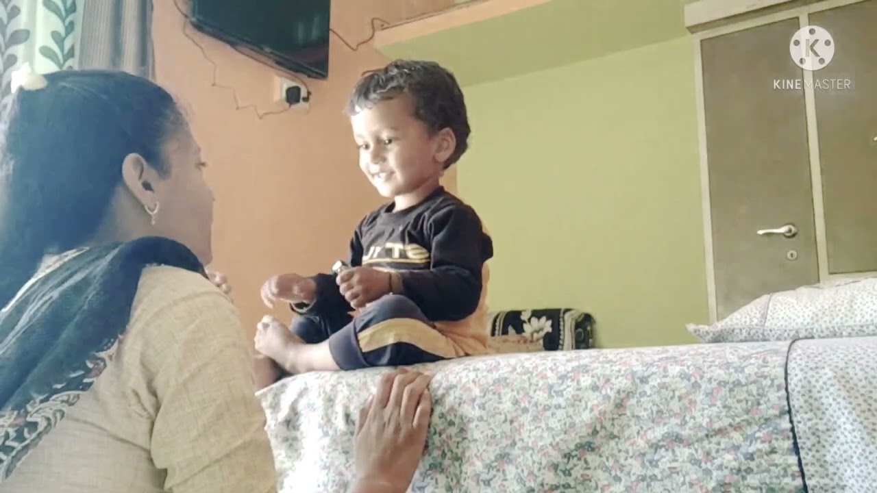 my first vlog //Daily CLEANING & DECLUTTERING Routine India//Clean with me.