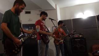 The Buildings - I'm alone