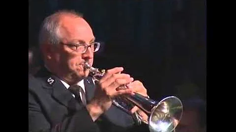 Soloist Robert Venables playing " Blessed Assuranc...