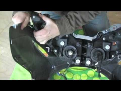 07 Suzuki  Burgman  400 Headlight Housings Removal On Leg 