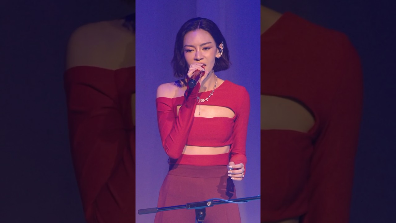 ถามเพื่ออะไร - KLEAR โชว์สดจาก THE KLEAR HEART Acoustic Concert