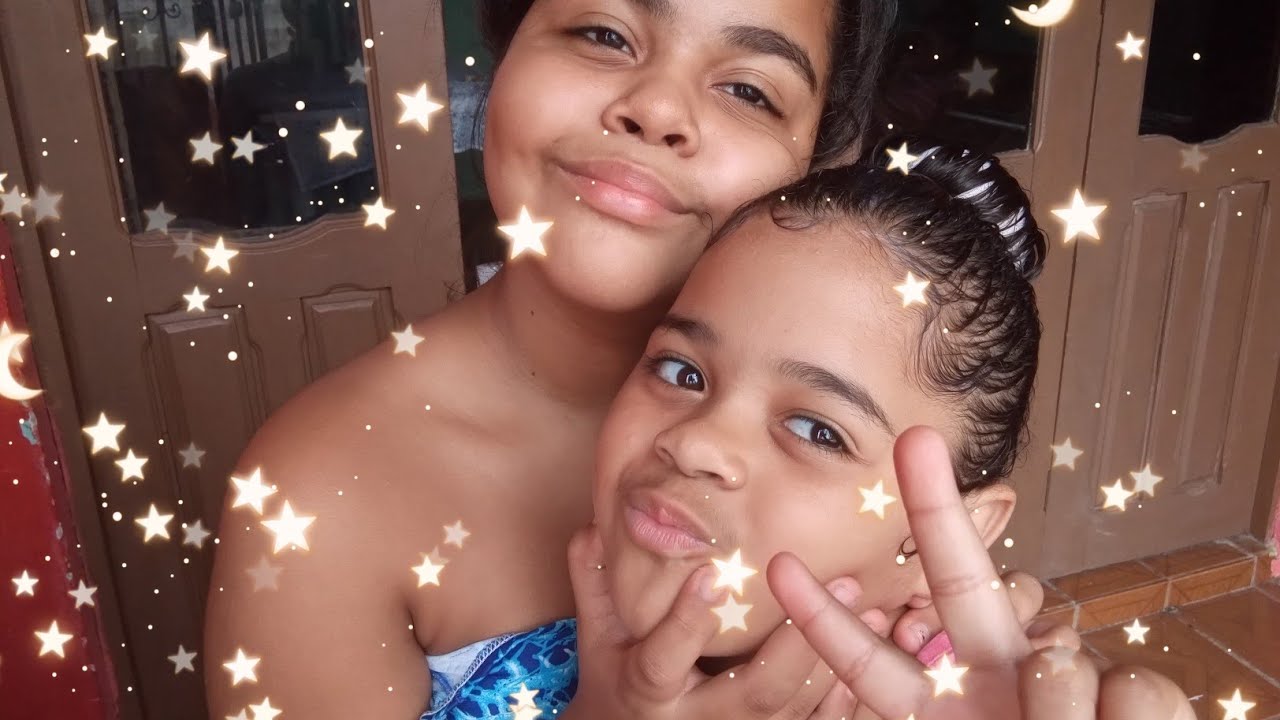 Fazendo penteado no cabelo da minha irmã (ficou lindo)