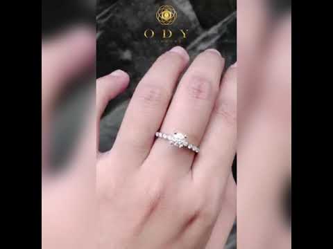 NHẪN CẦU HÔN KIM CƯƠNG MIA - VIÊN KIM CƯƠNG CHỦ 5LY - ODY DIAMOND