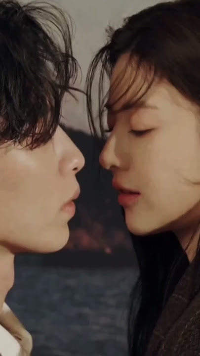 Lee Jae Wook Kiss Go Yoon Jung Elle magazine Korea Aos 2 drama
