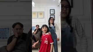 Yang Pegang Samantha Harus Joget