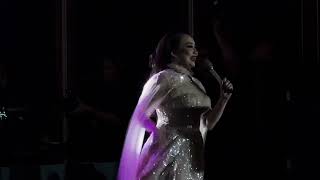 Tetes air mata ku tak tertahan lagi - Biar menjadi kenangan - Reza Artamevia