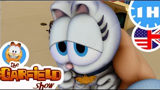 Garfield and the little angel!  The Garfield Show