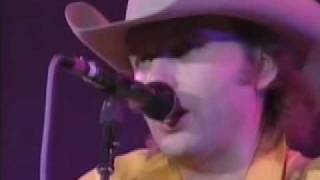 Dwight Yoakam - The Distance Between You and Me chords