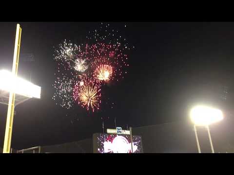【プロ野球】 神宮球場　ヤクルト×DeNA 300発の花火 Jingu stadium 300 fireworks 20180825
