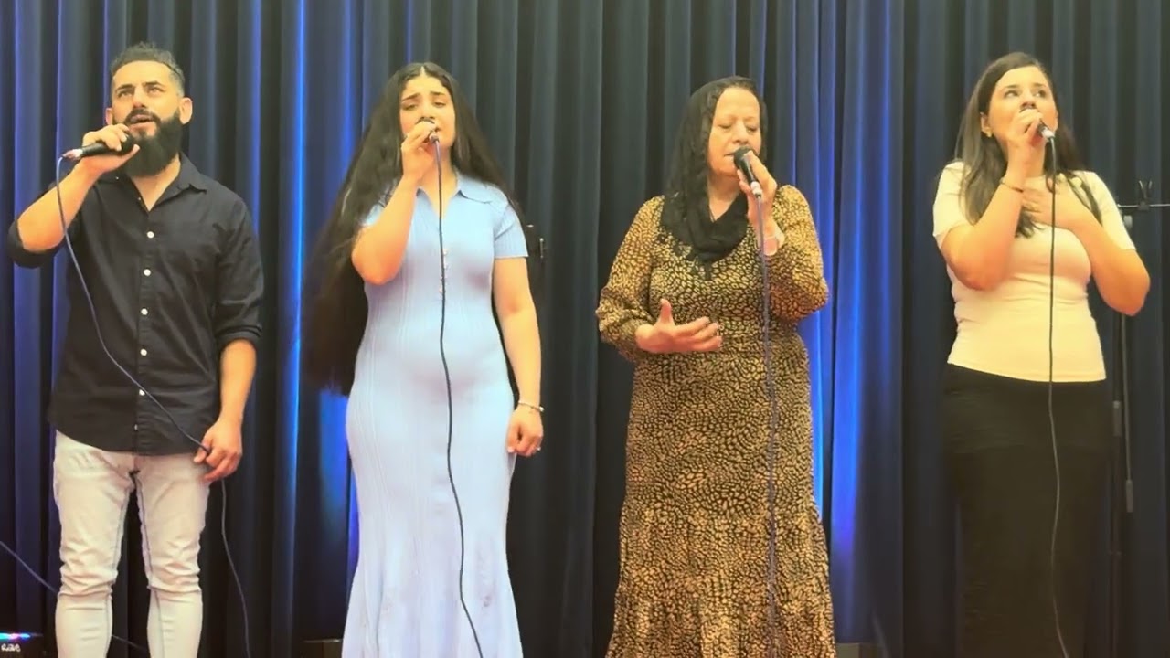 ترانيم من كنيسة أرض الملجأ في ملبورن أستراليا 