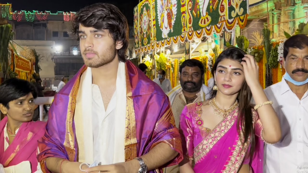 Pelli SandaD Movie Team Visits Tirupati | Roshan Meka | SreeLeela | Daily Culture