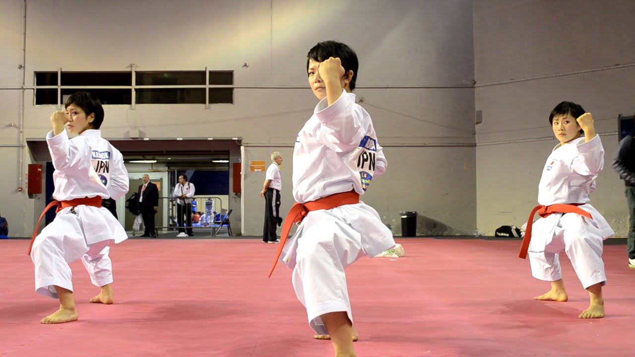 Female Team Kata Japan warming up - World Karate Championships Paris