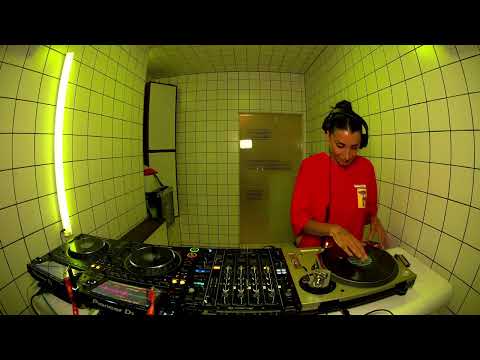 LOLU MENAYED | HÖR - June 13 / 2024