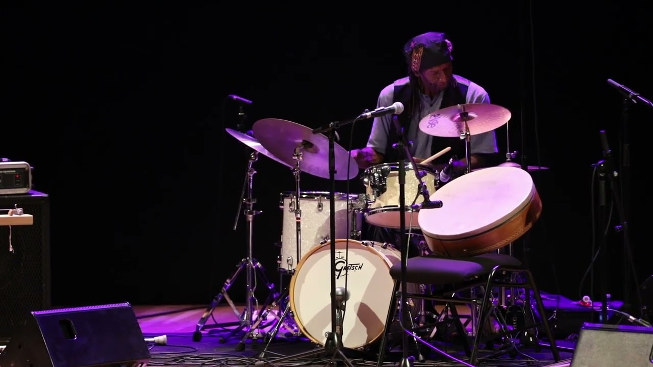 28 FESTIVAL DE JAZZ UNIVERSIDAD DE SEVILLA. WILLIAM PARKER.   "Heart" Trío 2