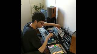 Making beats w/ Microfreak, Volca Sample and Volca Bass