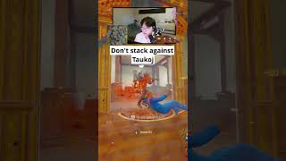 2 people can't even kill me! #warzone #ravensoftware #callofduty #fyp