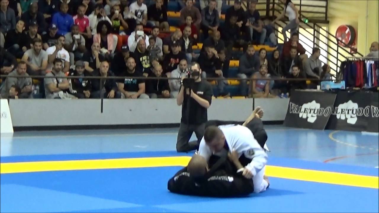 CFJJB - Submission Super Fight 9e combat : Samuel Monin VS Toni Favier