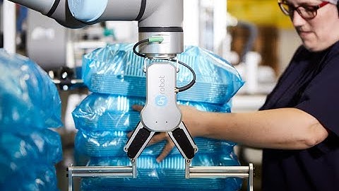 Automate Food Packaging Solution with OnRobot RG Grippers