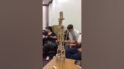Falling jenga
