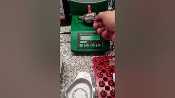 Reloading Equipment DIGITAL PRECISION POWDER SCALE Omega Trickler