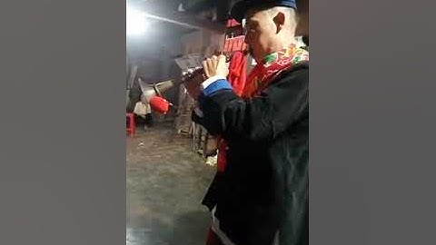 thổi kèn đám cưới của người dân tộc dao đỏ