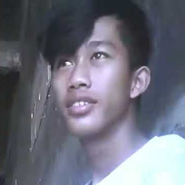 Ngiclik di kandang ayam