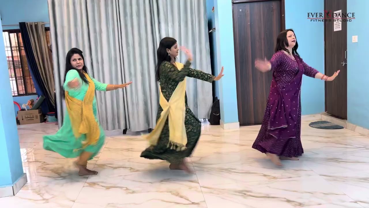 Dhoom Taana | Om Shanti Om | Shreya Ghoshal, Abhijeet | Dance video | Ever N Dance Fitness Studio