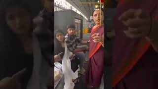 Love on the Platform: Mumbai Couple's Emotional Metro Roka Defies Family Opposition!