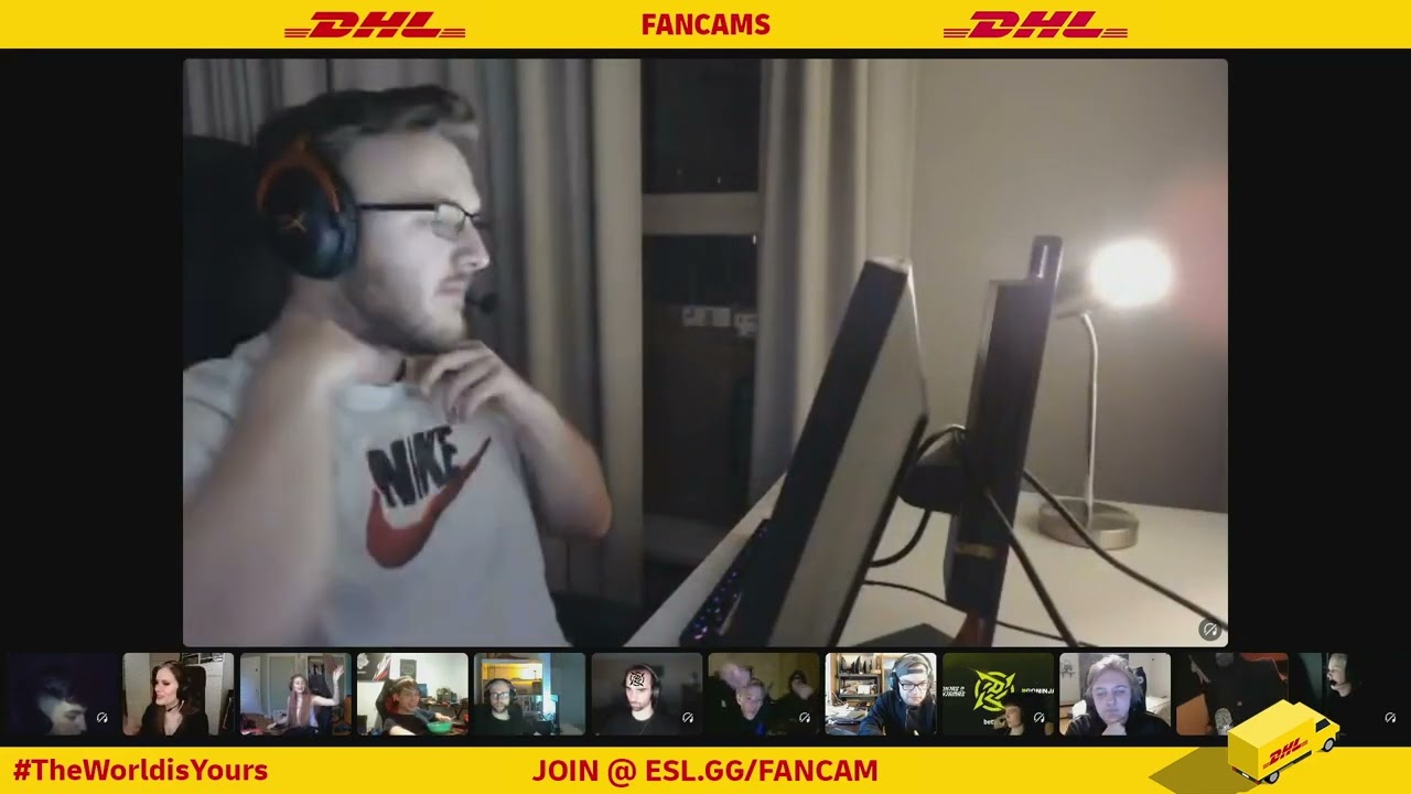 Smooya getting ROASTED by CSGO Caster