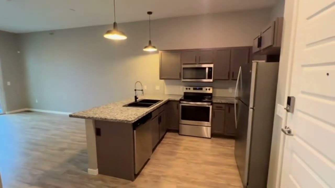 The Cascade at Falls Park - 1 bed 1 bath + Den - 928 sq feet (Spearfish)
