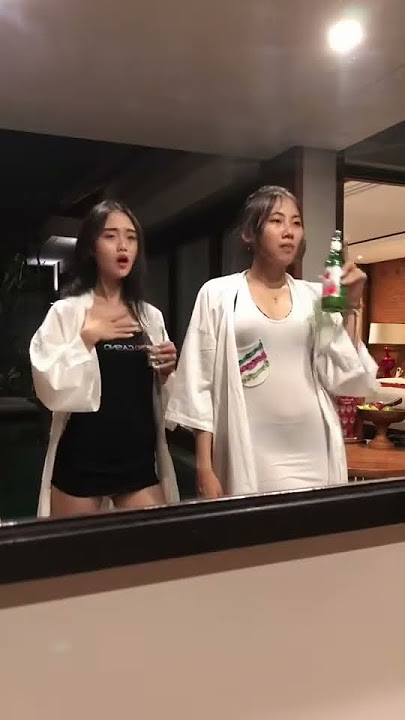 Cewek Mabuk goyang bugil