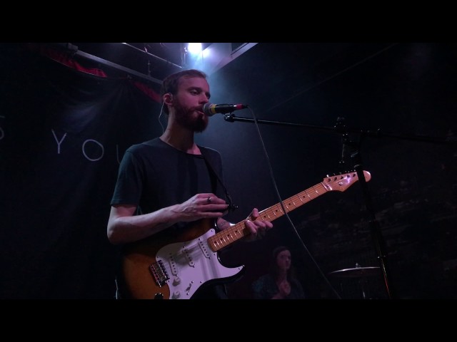 [HD] Jaymes Young - Moondust (Live) class=