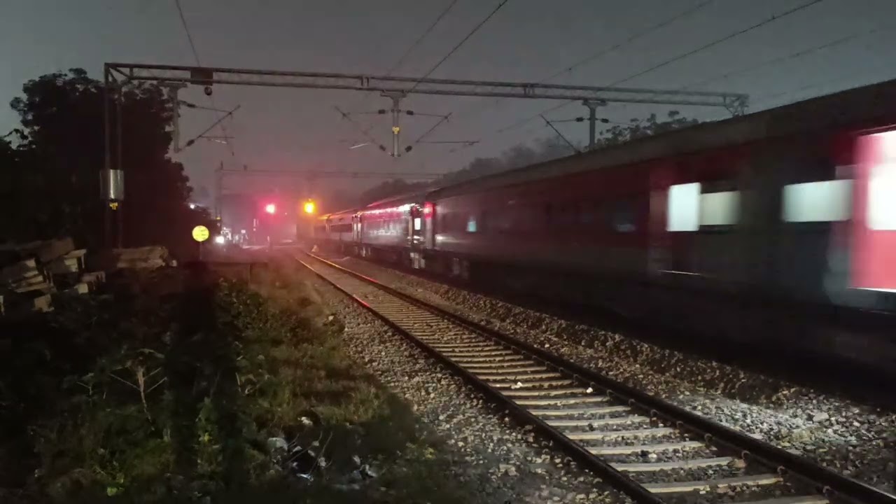 FIRST LHB RUN 11905 AGRA CANTT HOSHIARPUR EXPRESS OVERTAKE 64957 PALWAL SHUTTLE SKIP AT BILOCHPURA 