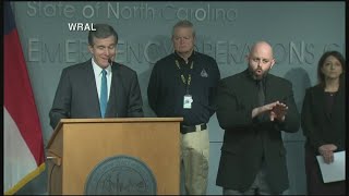 NC's governor orders bars & restaurants to end sit-down service amid coronavirus pandemic