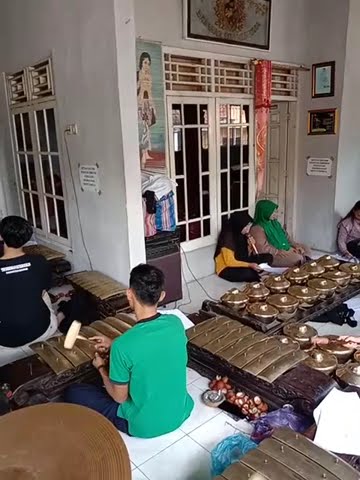 Gladhen Gendhing Jejer Wayang Kulit