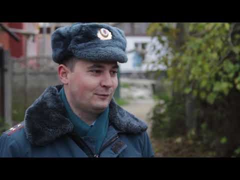 Сотрудники МЧС провели профилактический противопожарный рейд в жилом секторе Нахимовского района