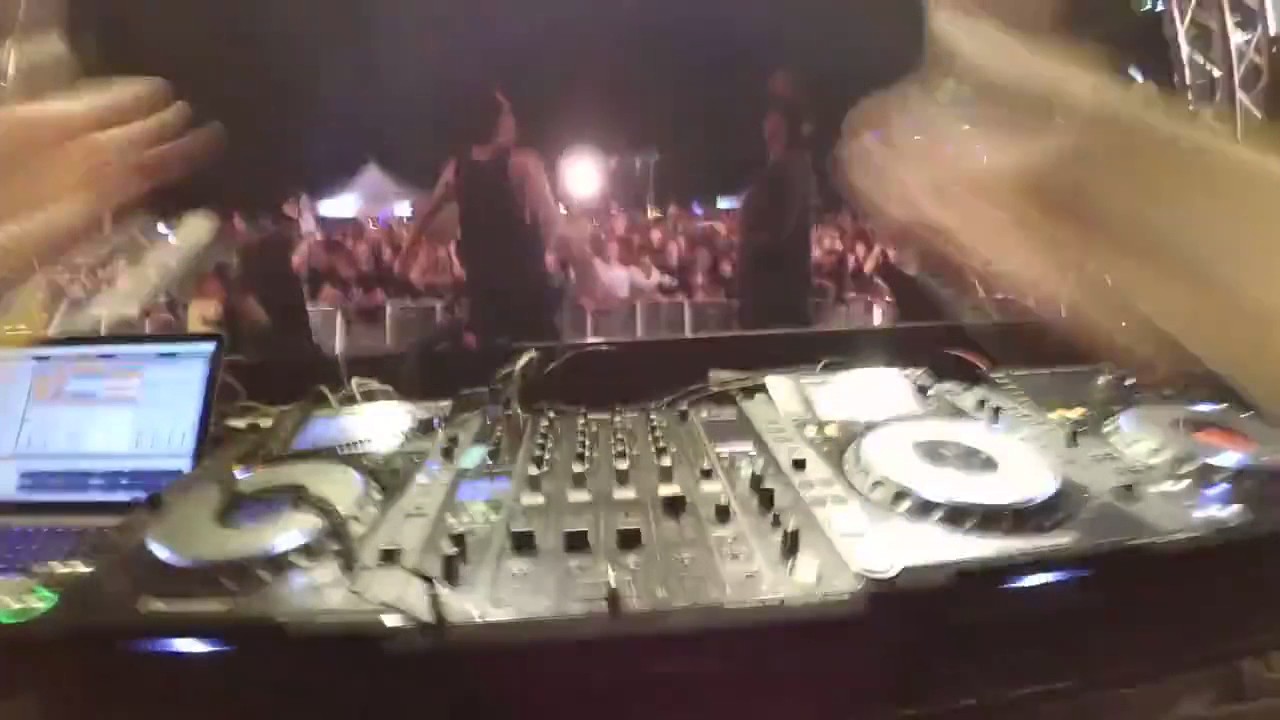 Run Your EDM Đây là cách mà mấy anh DJ nghịch cre on