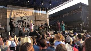 Dolly Parton surprise entrance, Newport Folk Festival July 27, 2019