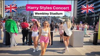 Harry Styles - Love on Tour Concert 🇬🇧 Walking in Wembley Stadium | 4K Video