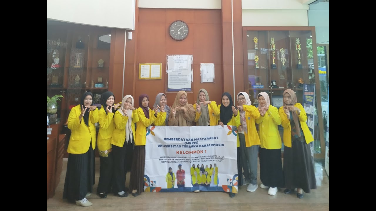 Presentasi MKPM Kelompok 1 UT BANJARMASIN Tutor Dr. H. Sirpan, S.Pd., S.H., M.Pd