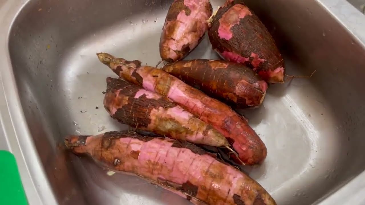 Chicharones De Yuca (  Con La Cascara De Yuca ) Chips