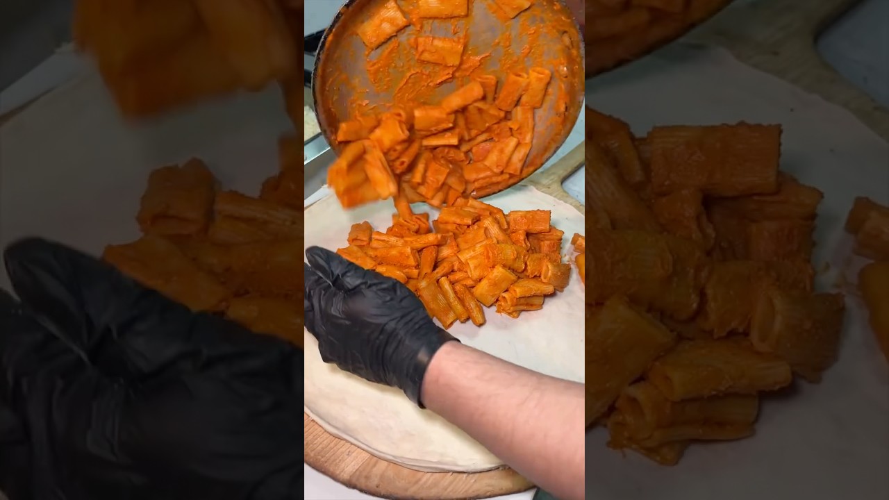 Jam-packed RIGATONI ALLA VODKA PIZZA from Carmelina's on Long Island, NY! Yes, PLEASE! #DEVOURPOWER