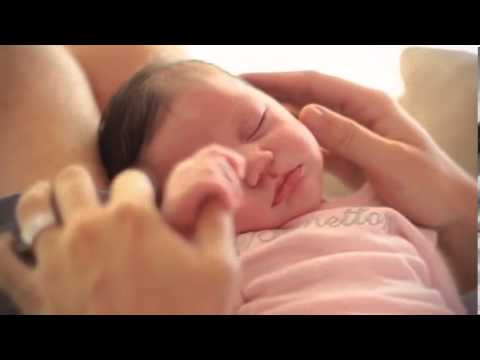 Video: Albina Dzhanabaeva mostró un video con una hija recién nacida