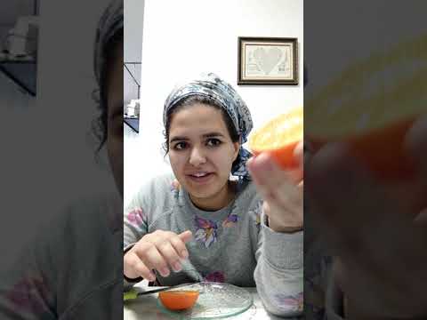 וִידֵאוֹ: לכל מי שחושש מקליפת התפוז: אלנה פרמינובה הראתה צלוליטיס על הירכיים