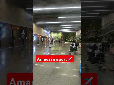 Amausi Airport 