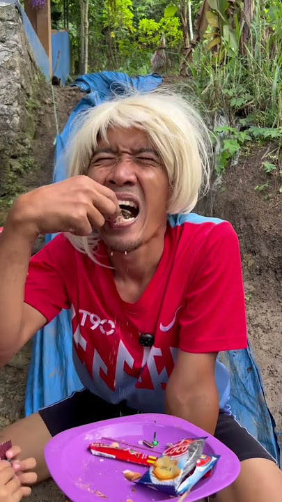 Yo eat biscuits #funny #laughingtype #comedy #gudanghiburan #lol #comedy #memes #trendingshorts