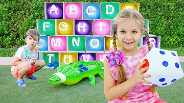 Diana and Roma Funny English Alphabet with Balloons